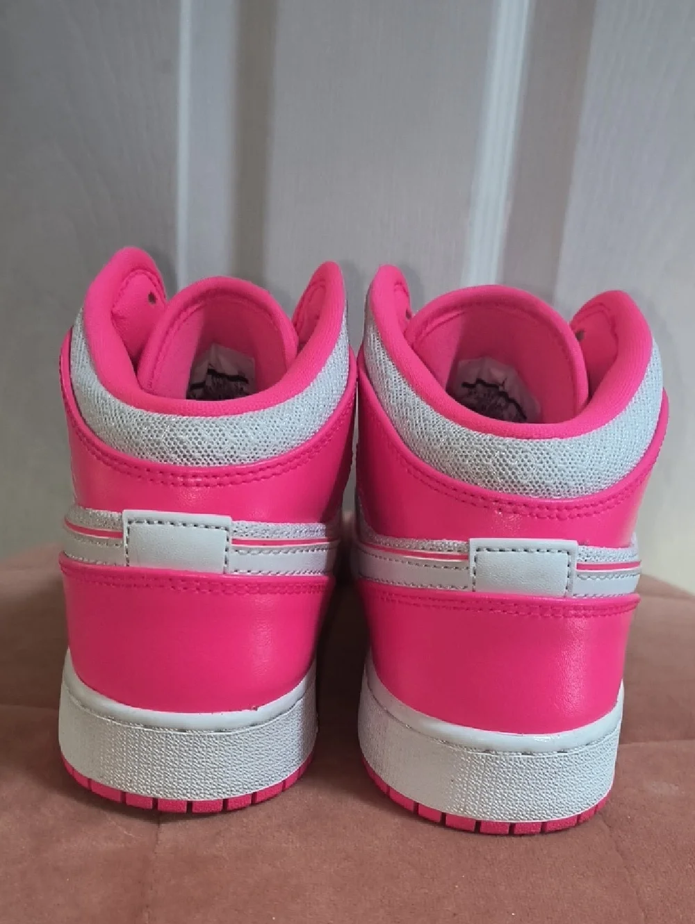 Nike Air Jordan 1 Mid – GS Hyper Pink Size 6Y / Women’s 7.5 - 8
